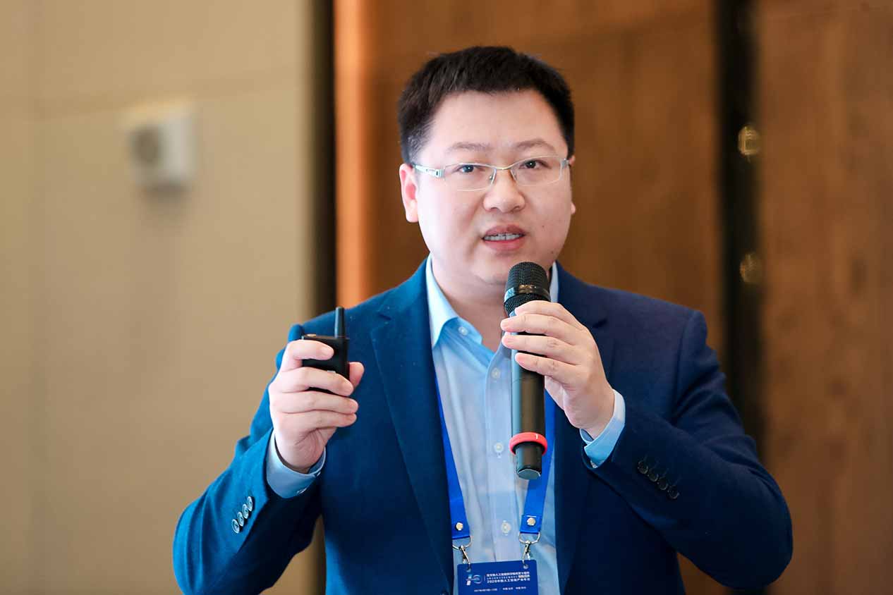 《新一代人工智能芯片与系统方案》