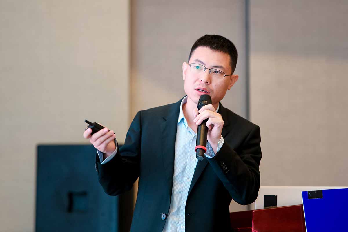 《“敬老孝老——智慧防跌倒”-穿戴式智能跌倒防护系统》